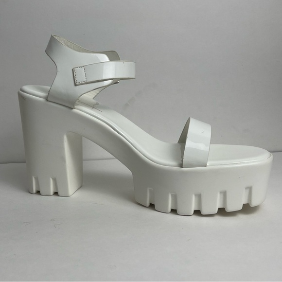 Size 8 Women's Platform Sandals Worn once - Picture 1 of 8